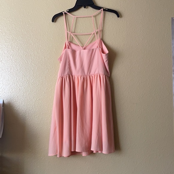 Light Pink Dress ❤️ - Picture 3 of 3